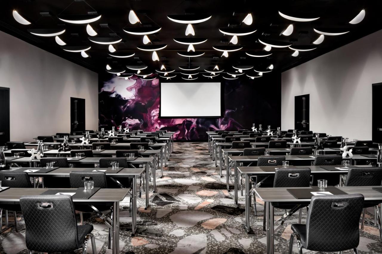 W Toronto Hotel Eksteriør billede