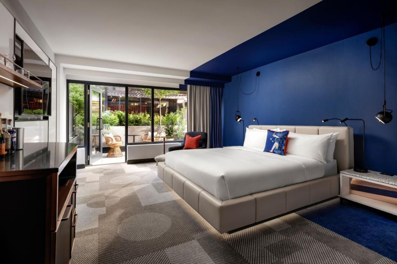 W Toronto Hotel Eksteriør billede